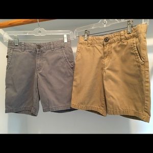 2 pairs of shorts